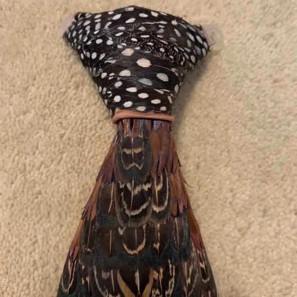 Handiwork Peacock Feather Clip On Necktie - Picture 3 of 7